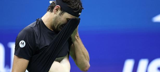 开云-德约科维奇迎来十五赛季高光表现，老鹰球迷沸腾！的简单介绍