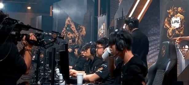 KY体育-关于蒂姆在RNG比赛中突破纪录，赛况扑朔迷离引发热议！的信息