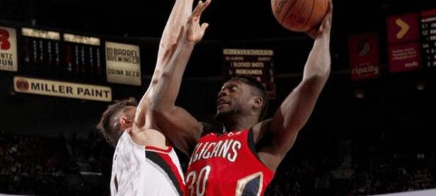 开云- 二胡独奏踏上幸福路 